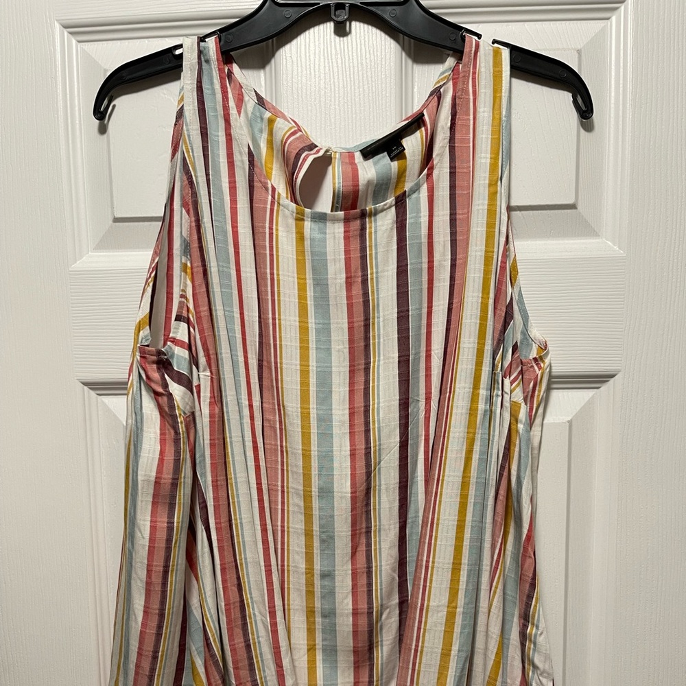 Sleeveless Blouse